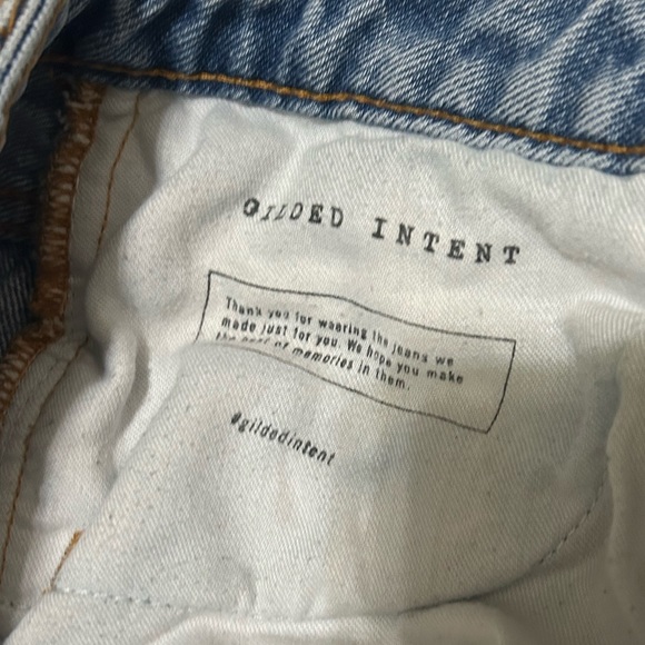 Gilded Intent Distressed Boyfriend Lightwash Jeans - Picture 3 of 10